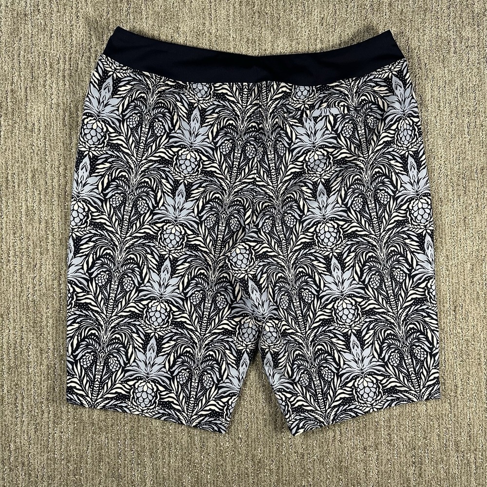 Tommy Bahama Black and White Botanical Bermuda Shorts - Picture 9 of 10